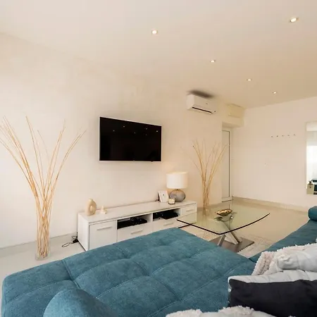 Apartment Urban Luxury *