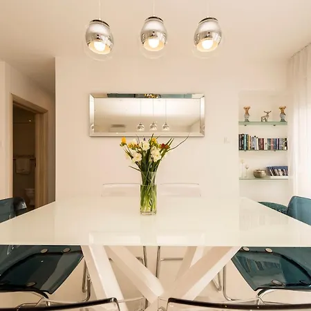 Urban Luxury Apartment